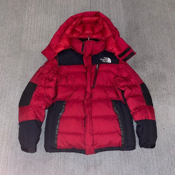 Red north face puffer jacket - Picture 1 of 2